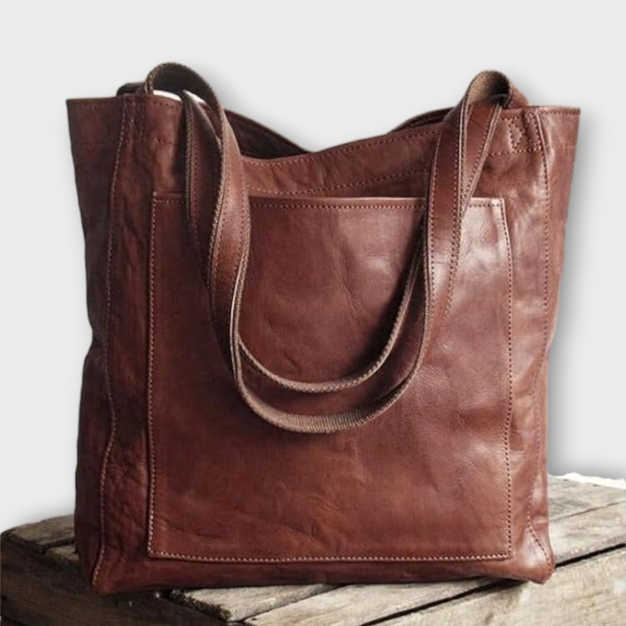 Ευρύχωρη Δερμάτινη Τσάντα