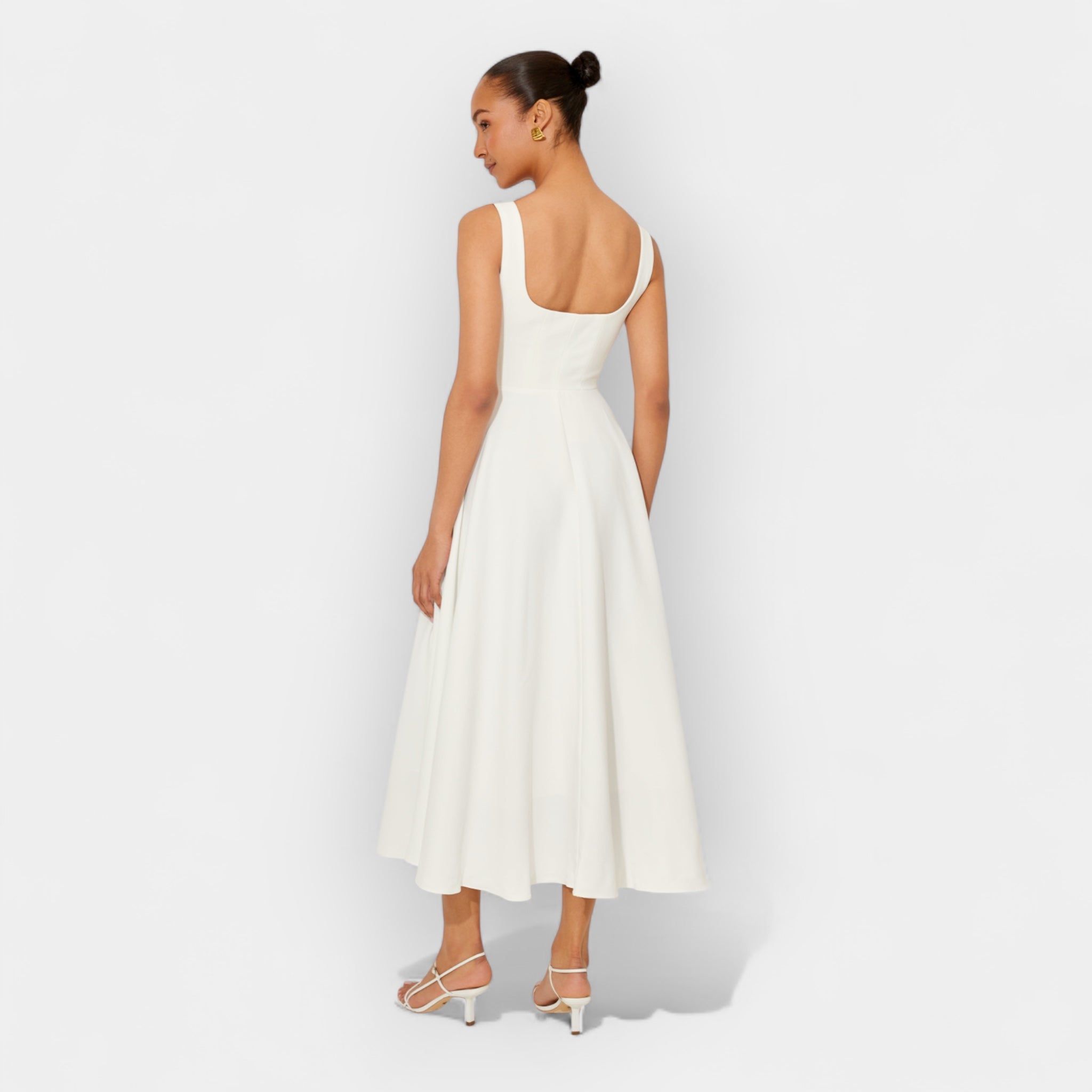 Μίντι Φόρεμα Με Αέρινη Γραμμή