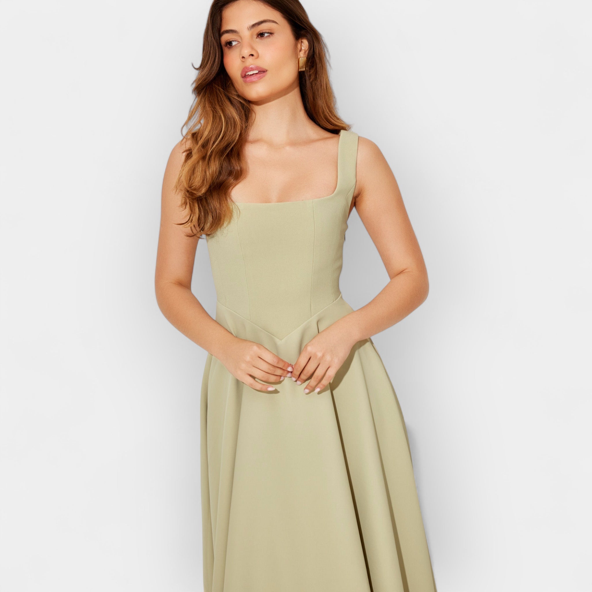 Μίντι Φόρεμα Με Αέρινη Γραμμή