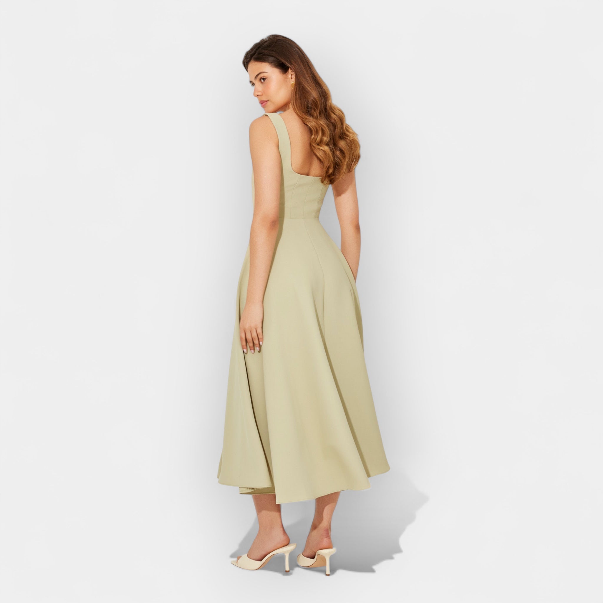 Μίντι Φόρεμα Με Αέρινη Γραμμή